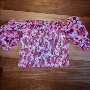 Floral Express stretchy crop blouse